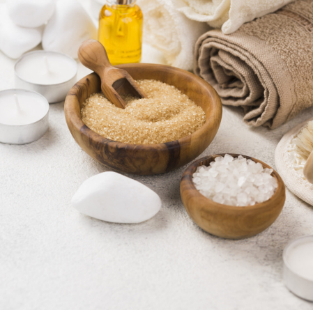 close-up-spa-accessories-with-towels-oil