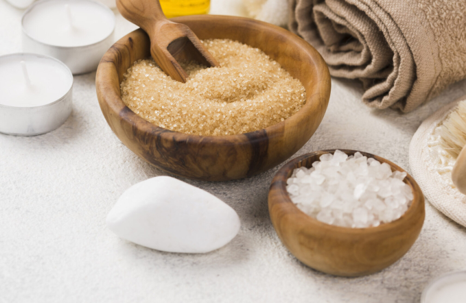 close-up-spa-accessories-with-towels-oil